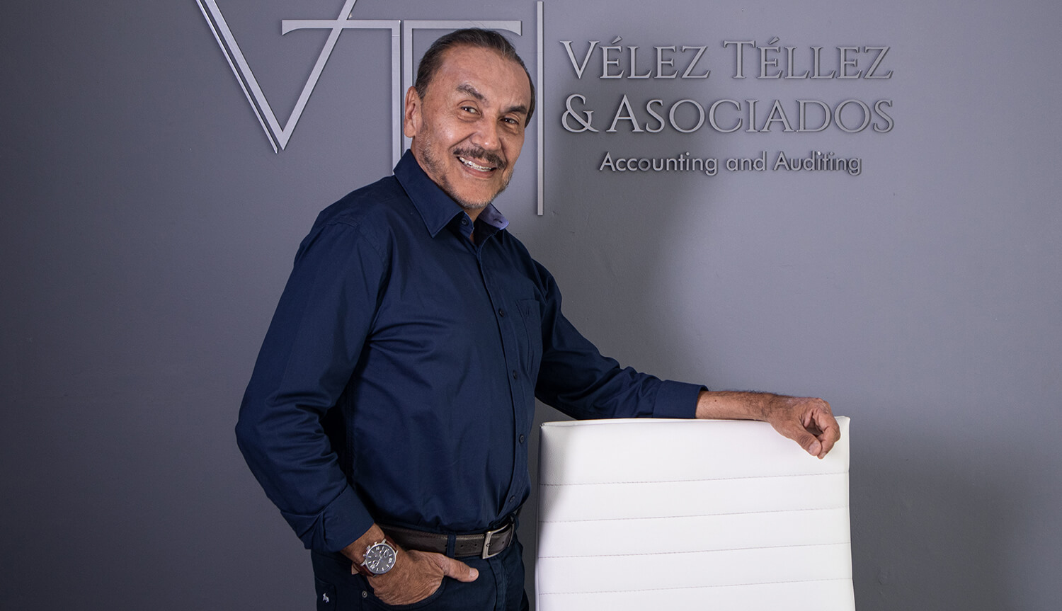 Equipo Vélez Téllez & Asociados